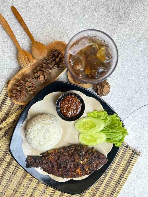 Paket Hemat B (Ikan Nila Bakar)
